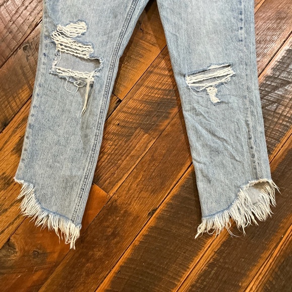 HIDDEN Jeans High Rise Distressed Straight Women’s Size 29 Light Wash Button Fly - Picture 4 of 12